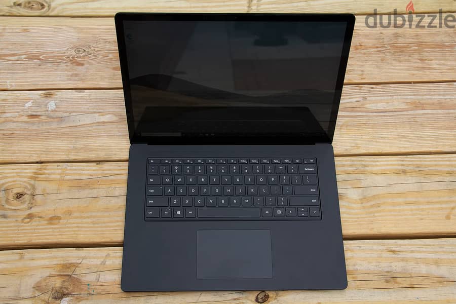 Microsoft Surface Laptop  i7/16GB/256G  11Th 1