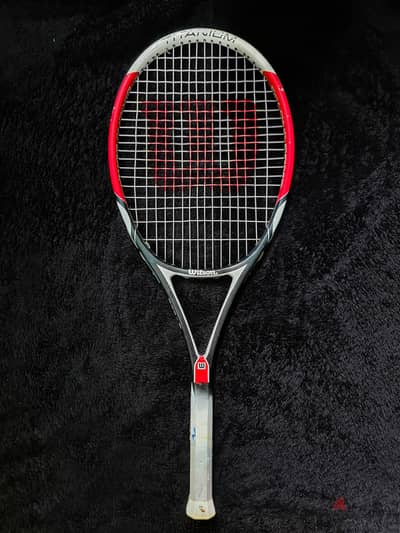 Wilson Six. One Comp Titanium with Racket Cover