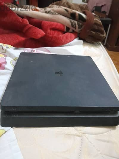 ps4 slim with 3 controllers