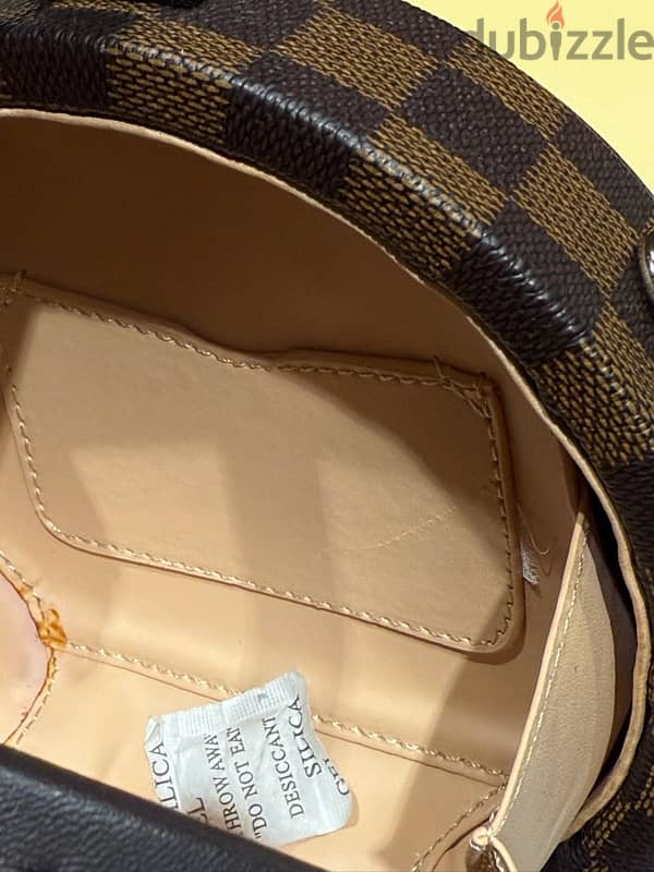 Cross bag 3