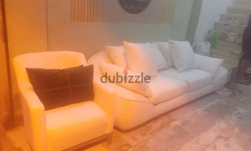 تجديد جميع انواع الأثاث  وبمناسبه الكريسماس خصومات30% علي تجديد الاثاث
