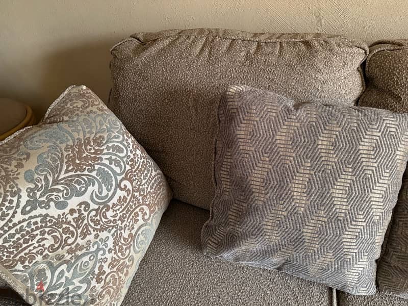 2 Sofa sets 2