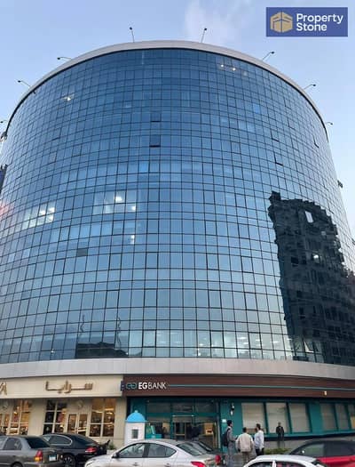 مكتب للايجار اداري٢٠٠ متر   مرخص ومجهز بالكامل في شارع الزهراء الرئيسي