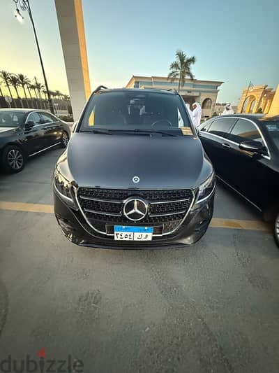 سيارة مرسيدس فيانو للايجار اليومي بالسواق متاح كل السيارات Kasem cars