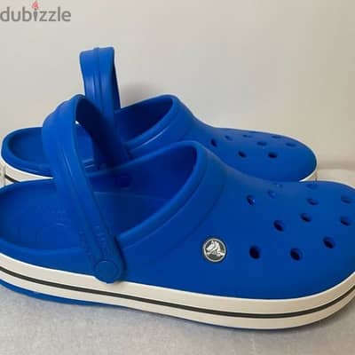 blue crocs