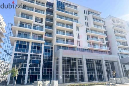 محل للبيع 168م العلمين الجديدة - أمام فندق Rixos (مساحة مفتوحة)