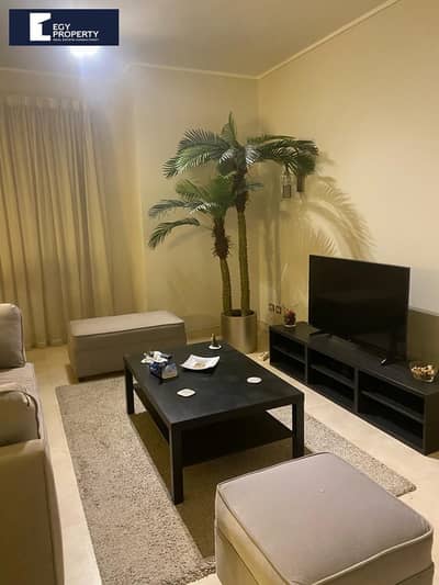 شقة للبيع متشطبة ومفروشة بالكامل بموقع مميز في فيليدج جيت بالم هيلز - التجمع الخامس  Palm Hills Village Gate