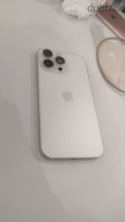 16 برو ماكس