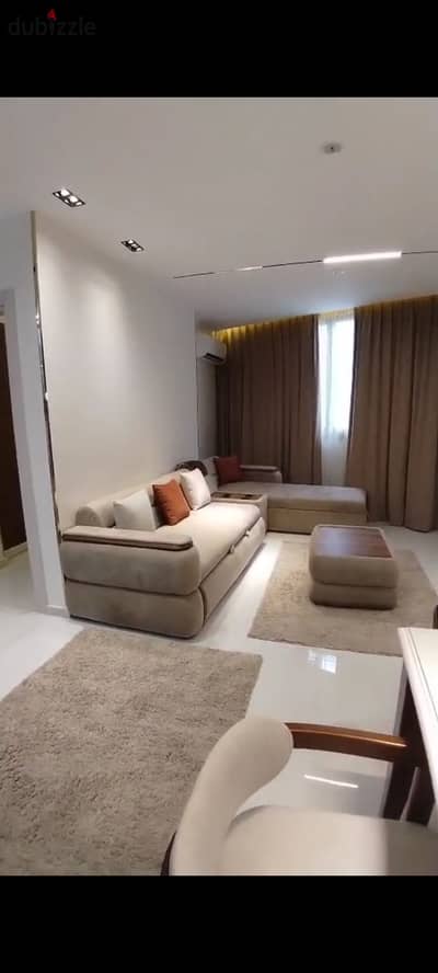 استديو مفروش للايجار في كمبوند وان قطاميه