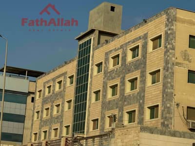 مصنع هندسي للبيع بمنطقه العبور الصناعيه علي مساحه 1000 متر