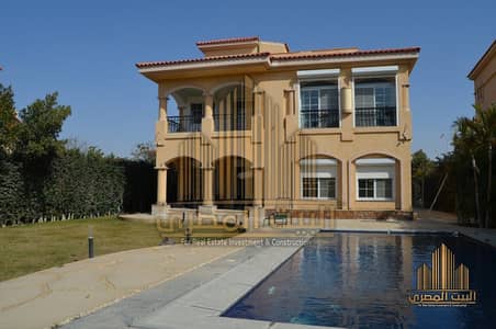 فيلا لليجار مفلروش فى مدينتى نموذج f بحمام سباحه تشطيبات خاصه