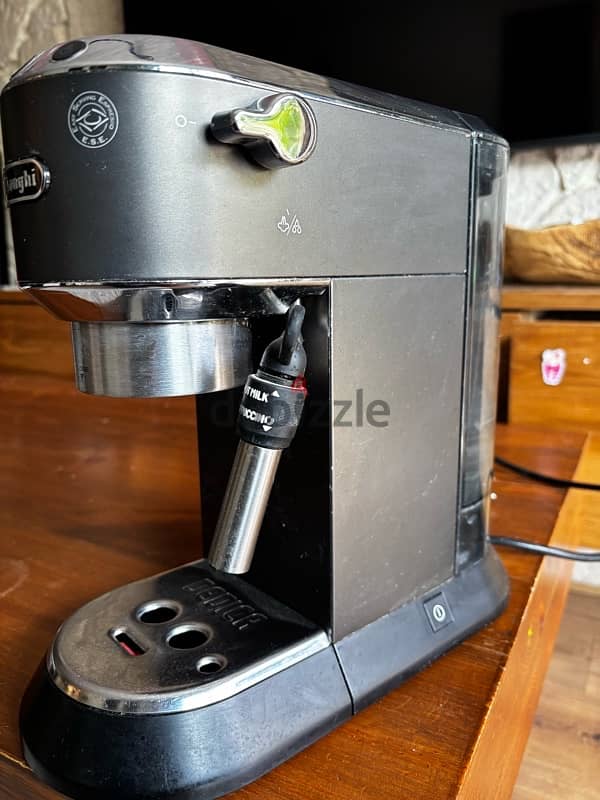 Delonghi coffee machine 4