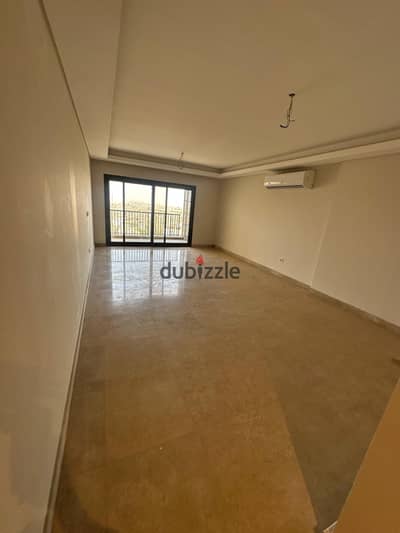 Apartment for sale 3 Bed dp 8 million Ready to Move Zed Towers Sheikh Zayed