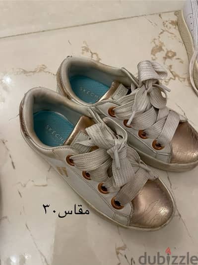 للبيع شوزات بناتي اسكيتشرز اوريجينال