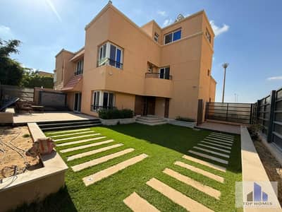 Twinhouse Villa for sale 295 sqm with a private garden in Al Rehab City next to Gateway Mall New Cairo