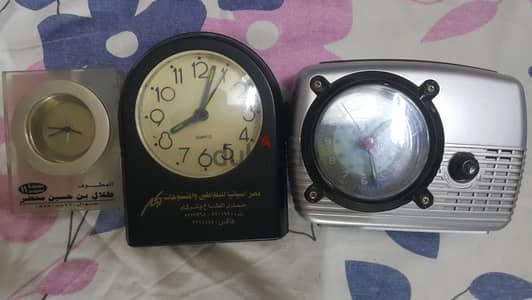 منبه يعمل بحالة ممتازة بالحجارة كلهم ب200ج