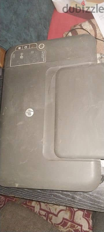 طابعة HP Deskjet 2050A شغالة كويس + 2 خرطوشة حبر ألوان