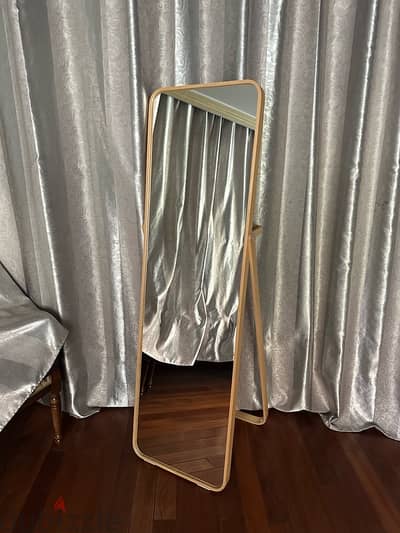 Standalone IKEA Mirror (IKORNNES)