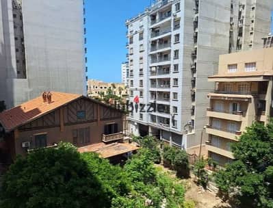 300m for rent in Stanley / Not damaged