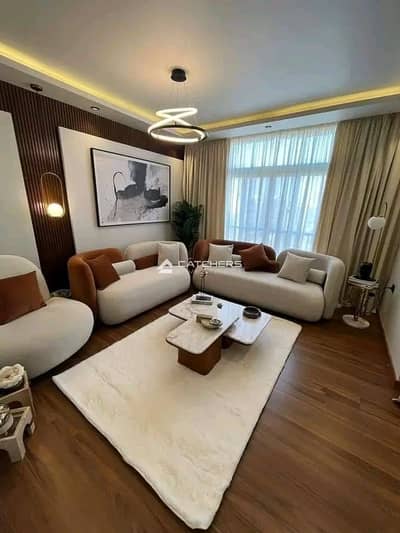 With ultra super luxury finishing, receive immediately a 140m apartment in the heart of Fifth Settlement