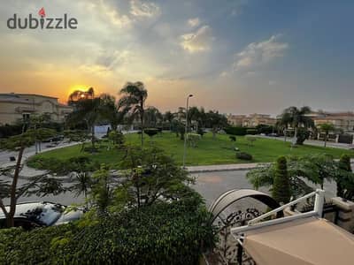 فيلا موديل Z ( ناصية ) للبيع بسعر حصري تشطيب خاص مفروشة ومجهزه بالكامل بجوار افينيو مول 7 غرف