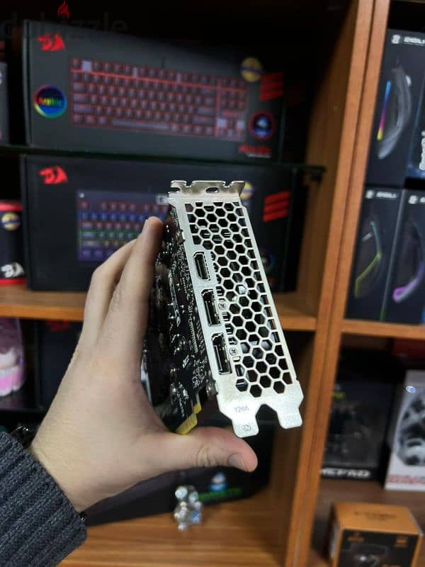 GTX 1650 – Palit – 4