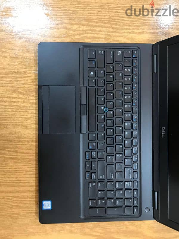 Dell latitude 5590 3