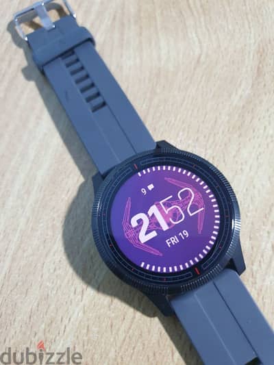 ساعة جارمن garmin vivoactiv 4 بحالة الجديد