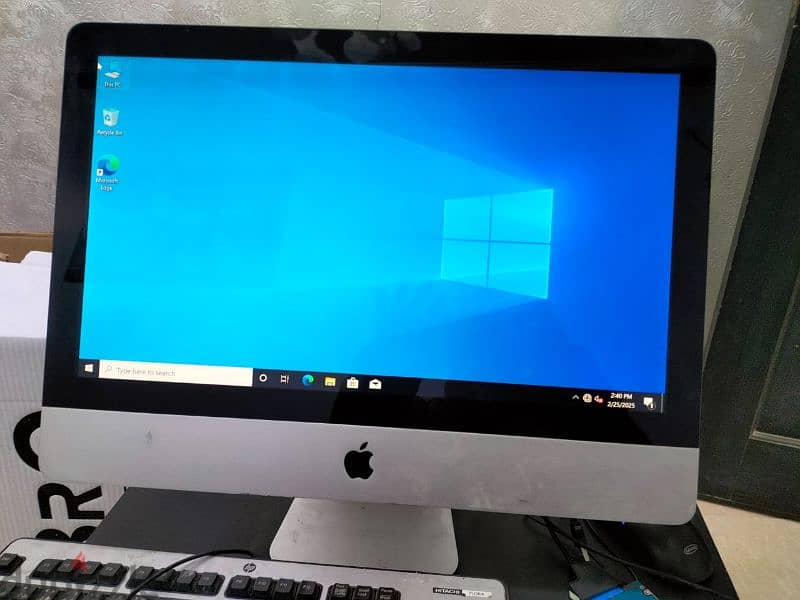 iMac 2011 i5 screen 22 رام 6 وهارد500 وبكارت للالعاب والجرافيكس ...