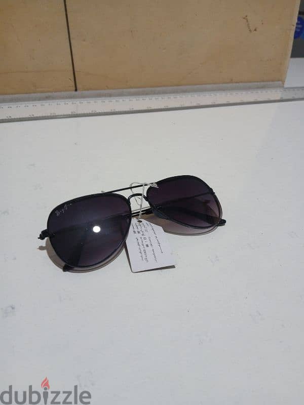 Boy pin sun glasses 2
