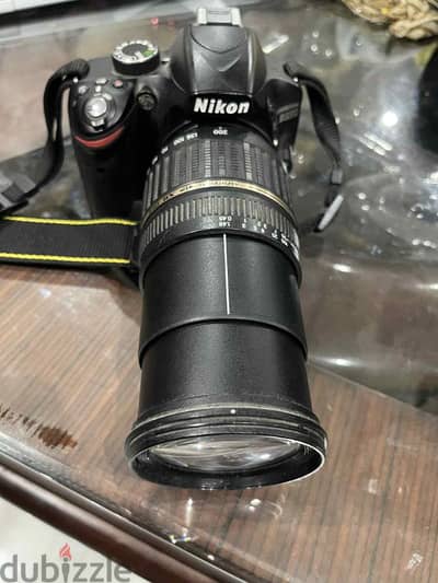 Nikon D3200 مع عدسه تامرون ١٨-٢٠٠ ملي