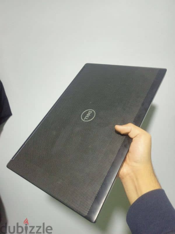 laptop workstation Dell precision 7730 1