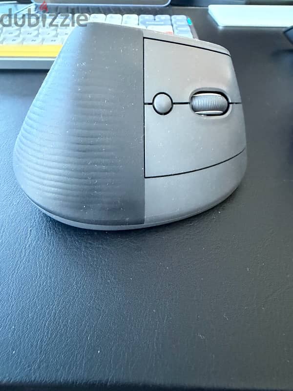 Logitech Lift 1