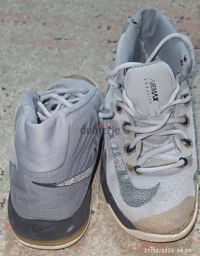 كوتش باسكيت اوريجينال مقاس 36.5 NIKE AIRMAX