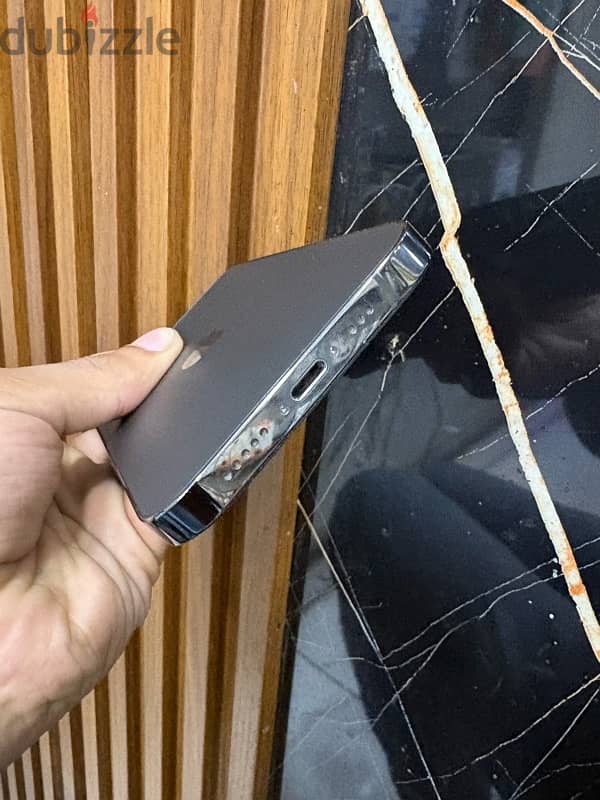 12 برو 1