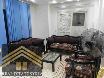 شقه للايجار دور اول علي طريق رئيسي بجوار طريق والخدمات
