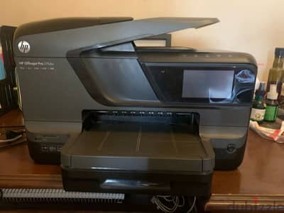 هذه طابعة HP OfficeJet Pro 276dw متعددة الوظائف.  تشمل ميزاتها