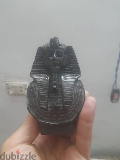تمثال فرعوني نقش روعه