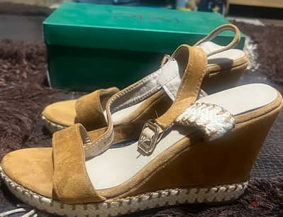 Pixi Suede Wedged Sandals
