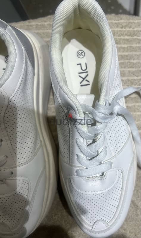 Pixi sneakers 2