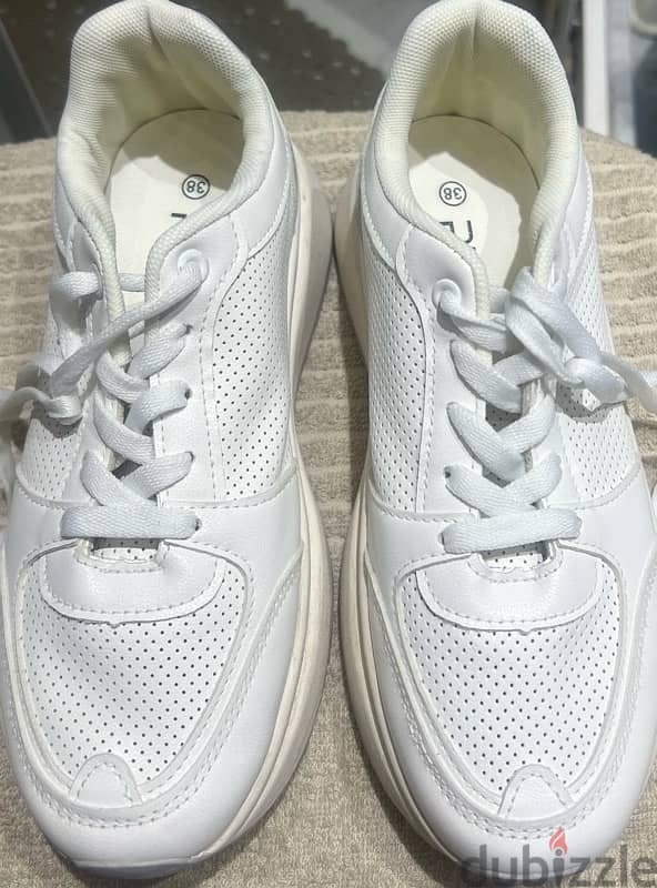 Pixi sneakers 3