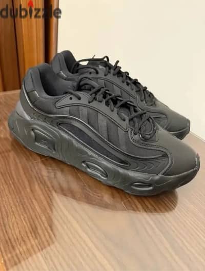 Adidas Oznova new Sneakers