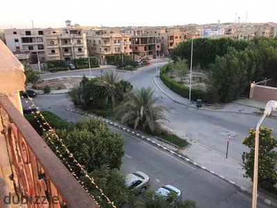 شقة متشطبة باسنسير خاص بالبنفسج فيلات التجمع الاول