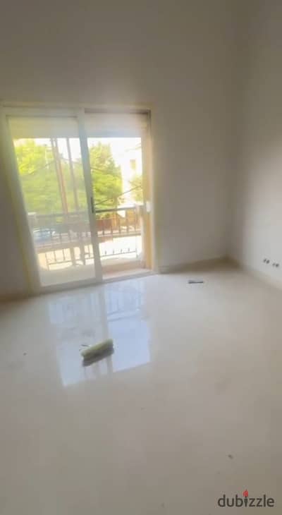 فرصه للبيع وللاستثمار بسعر لقطه بالرحاب2 فيلا ثنائية بحمام وتشطيبات خاصه بالكامل بحاله اول سكن نموذج T أرضها كبيرة