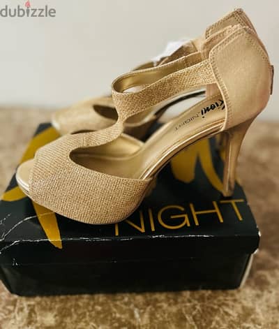 صندل مستورد سواريه ذهبيimported night sandal