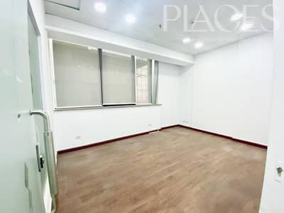 Administrative office for rent in a prime location on North 90th Street, fully finished, with an area of ​​220 meters, ready for immediate operation.