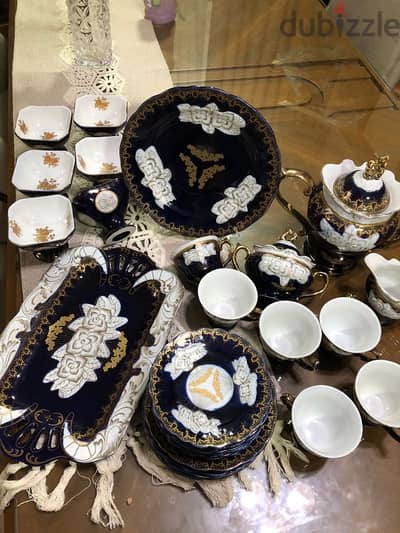 طقم ٣٠ قطعه بورسلينfine porcelain كامل مستورد من بنجلدش مطلي دهب
