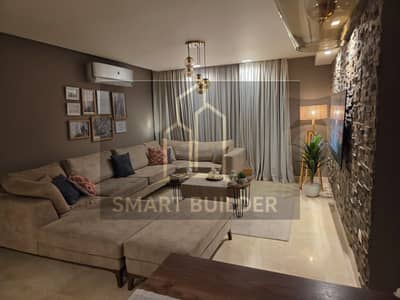 Apartment for sale in Galleria Compound, Fifth Settlement. Very high-end finishing. Sold furnished with appliances and air conditioners. Maintenance i