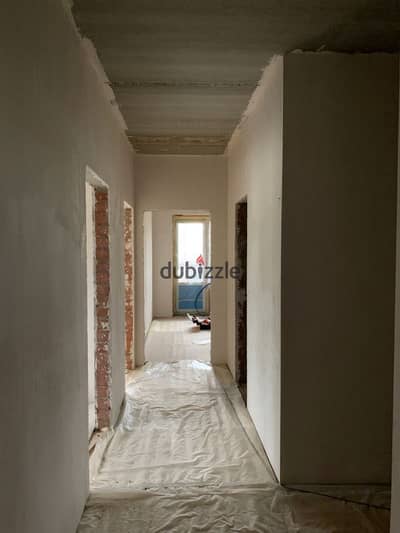 Code 982 apartment for sale, the stadium at the end of the children's park, 110m