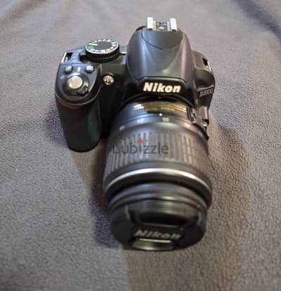 كاميرا نيكون Nikon D3100